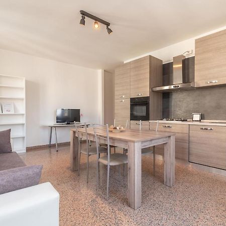 Appartamento Piazza Garibaldi - F&L Apartment Brescia Bagian luar foto