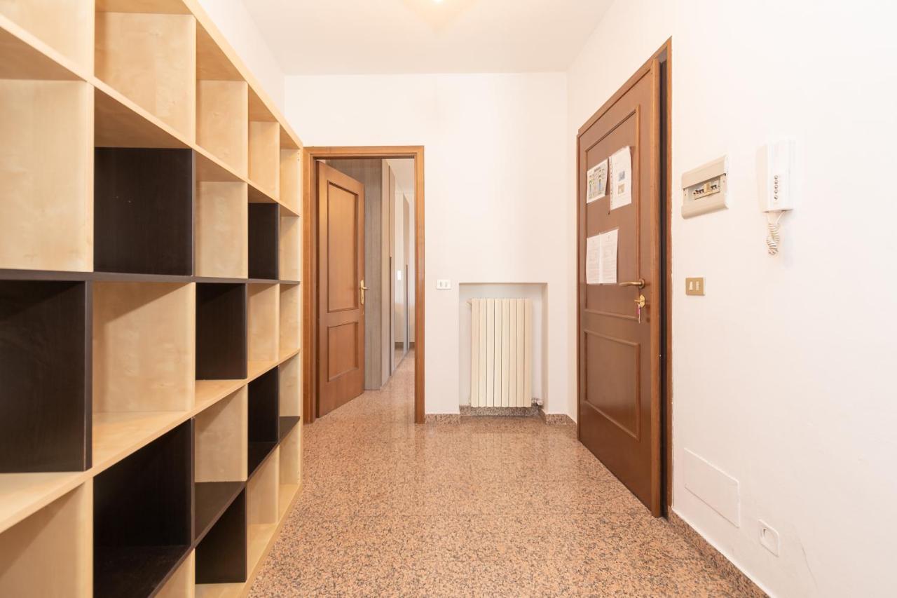 Appartamento Piazza Garibaldi - F&L Apartment Brescia Bagian luar foto