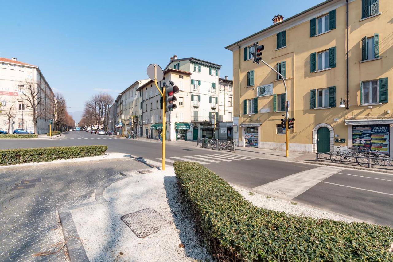 Appartamento Piazza Garibaldi - F&L Apartment Brescia Bagian luar foto