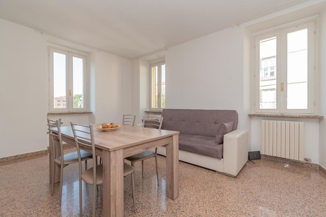 Appartamento Piazza Garibaldi - F&L Apartment Brescia Bagian luar foto
