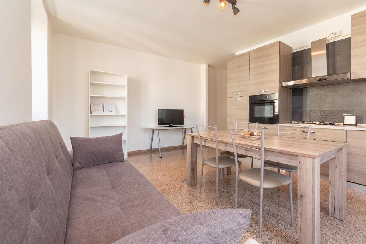 Appartamento Piazza Garibaldi - F&L Apartment Brescia Bagian luar foto